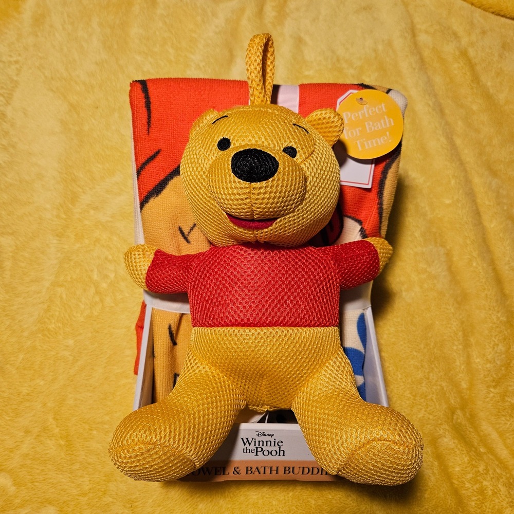 Disney Winnie the Pooh Bath Towel & Bath Buddies‎ Gift Set Babies Kids NWT
